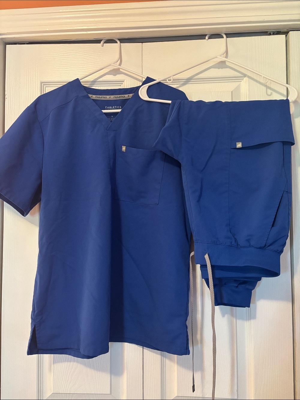 Fabletics Men’s Royal Blue Scrub Top & Jogger Set